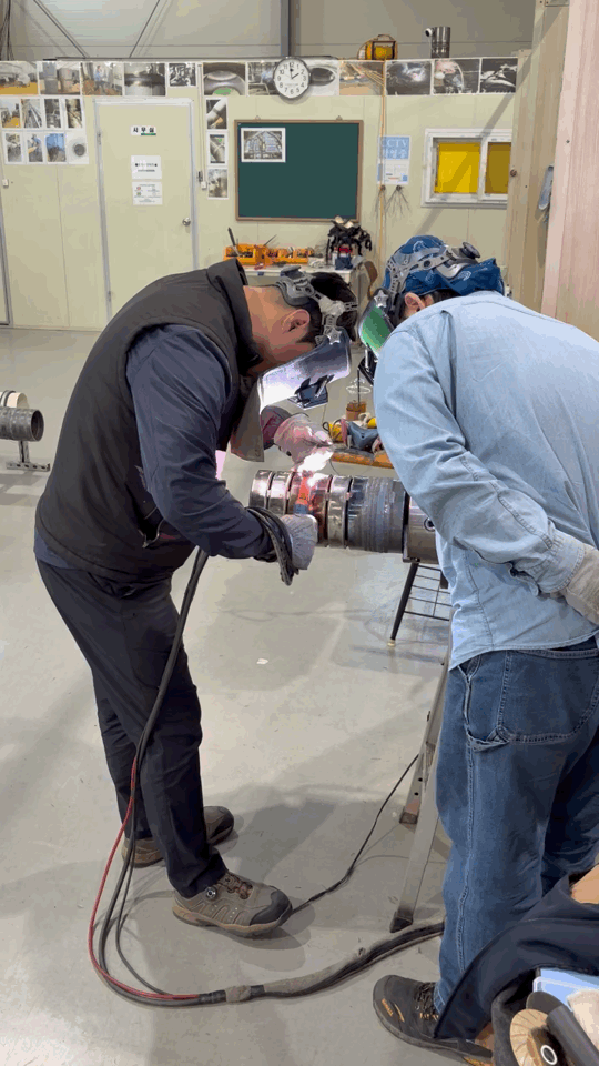 ad23e79aef883fc7dbe61ca19866f3d3_1765435517_8221.gif ad23e79aef883fc7dbe61ca19866f3d3_1765435517_8221.gif